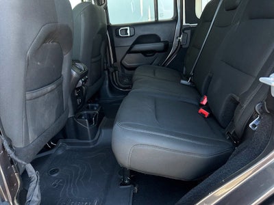 2018 Jeep Wrangler Unlimited Sahara 4x4