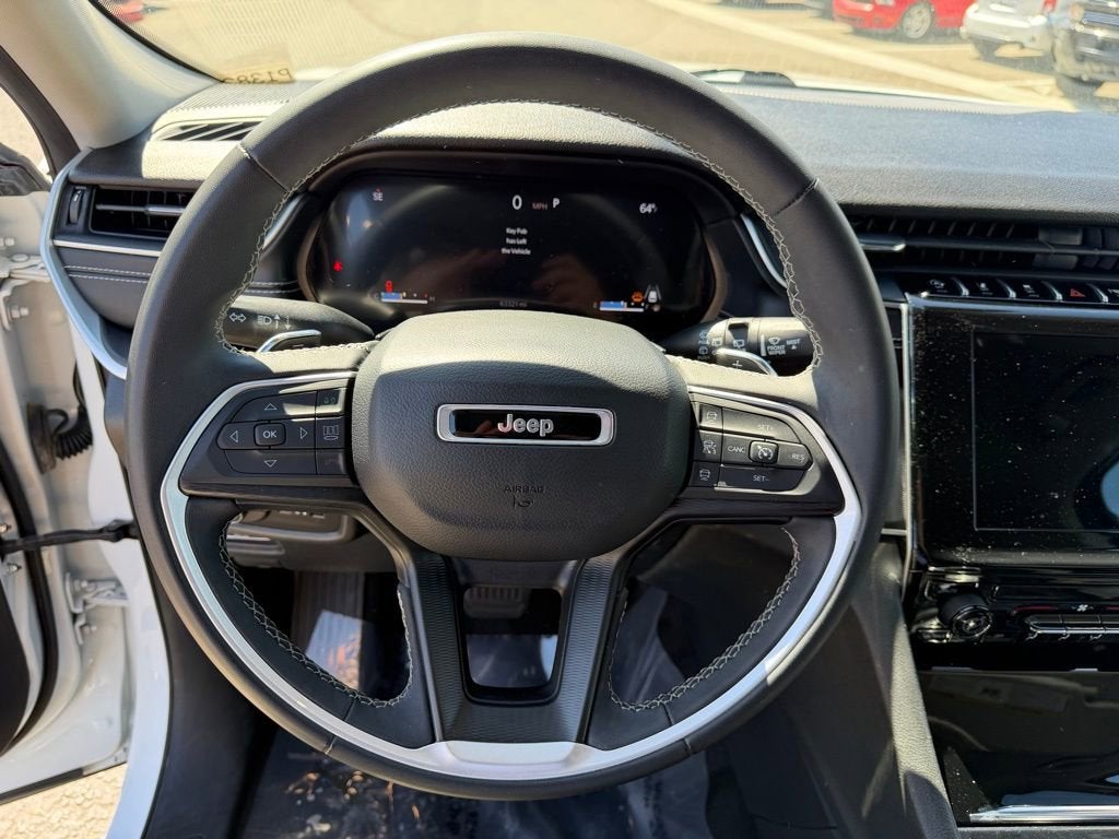 2023 Jeep Grand Cherokee L Laredo