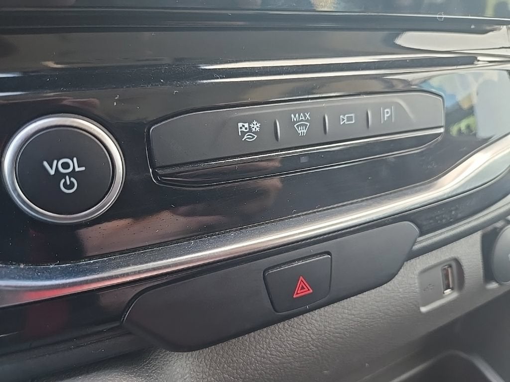 2023 Ford Transit Passenger Wagon XL
