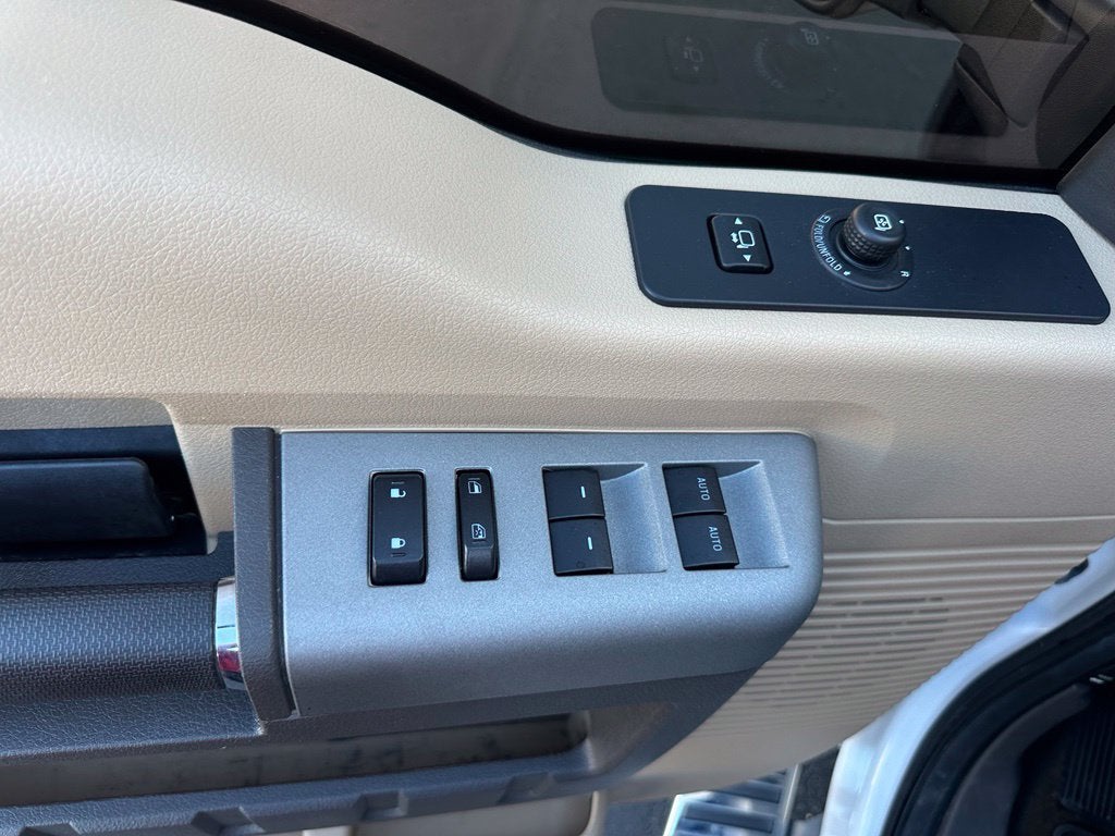 2016 Ford F-350 LARIAT