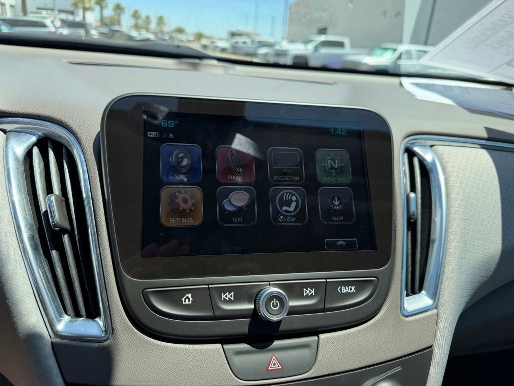 2017 Chevrolet Malibu LT