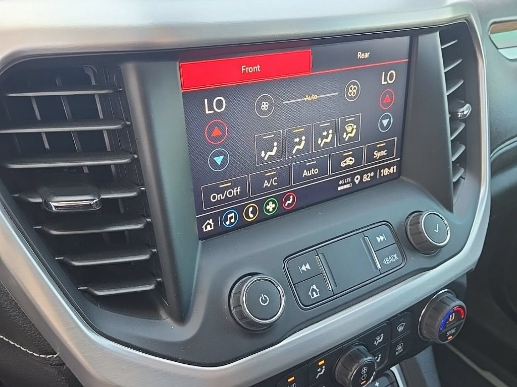 2022 GMC Acadia SLE