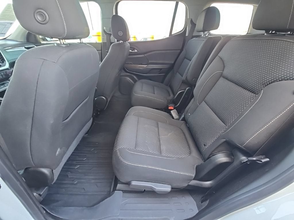 2022 GMC Acadia SLE