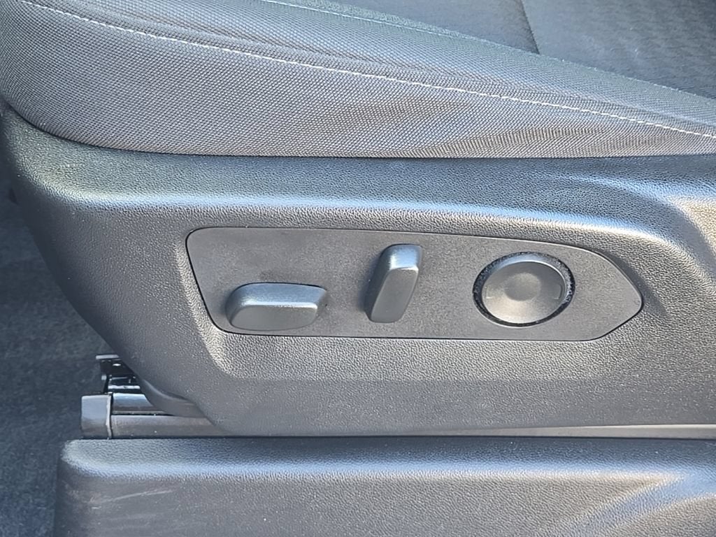 2024 GMC Yukon SLE