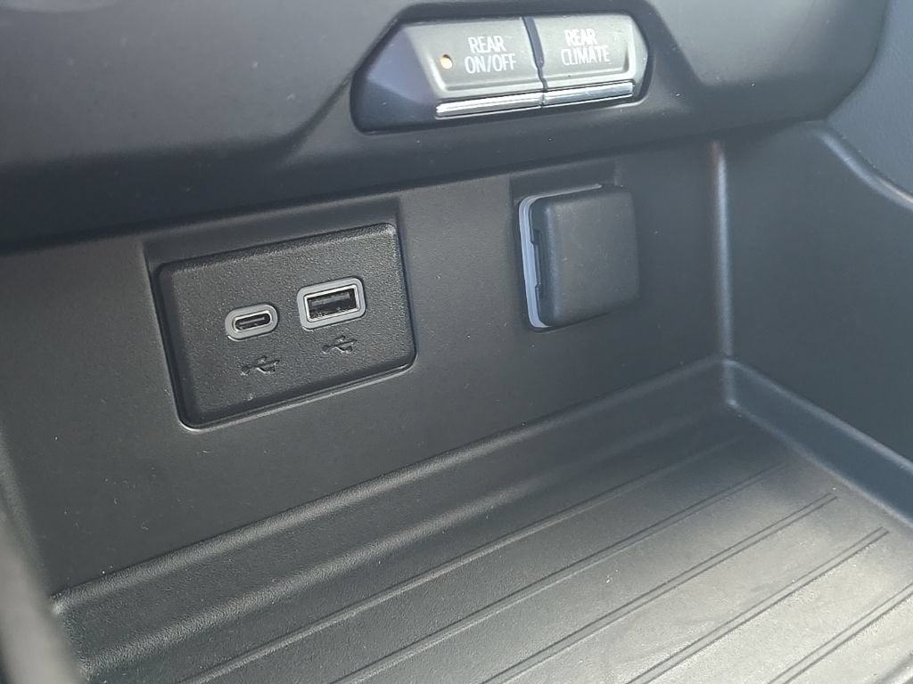 2024 GMC Yukon SLE