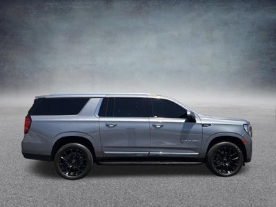 2022 GMC Yukon XL SLT