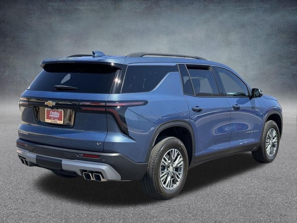 2024 Chevrolet Traverse LT