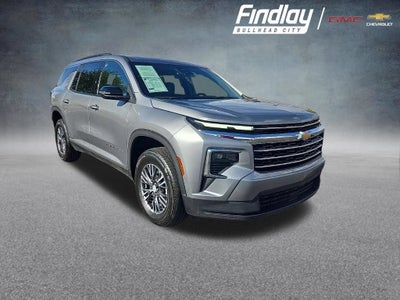 2025 Chevrolet Traverse LT
