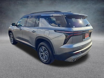 2025 Chevrolet Traverse LT