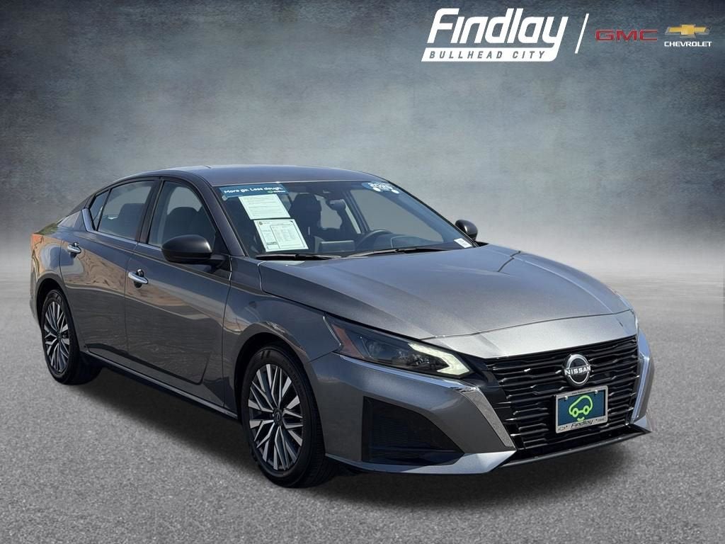 2025 Nissan Altima SV FWD