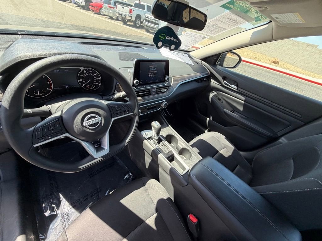 2025 Nissan Altima SV FWD
