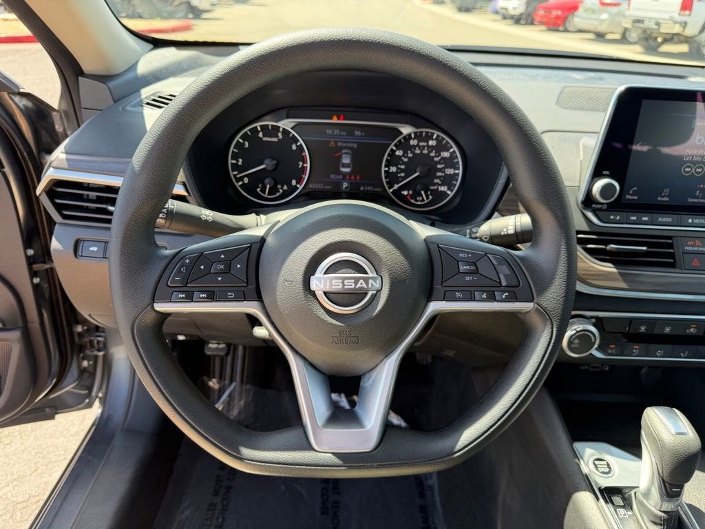 2025 Nissan Altima SV FWD
