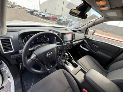 2024 Nissan Frontier SV