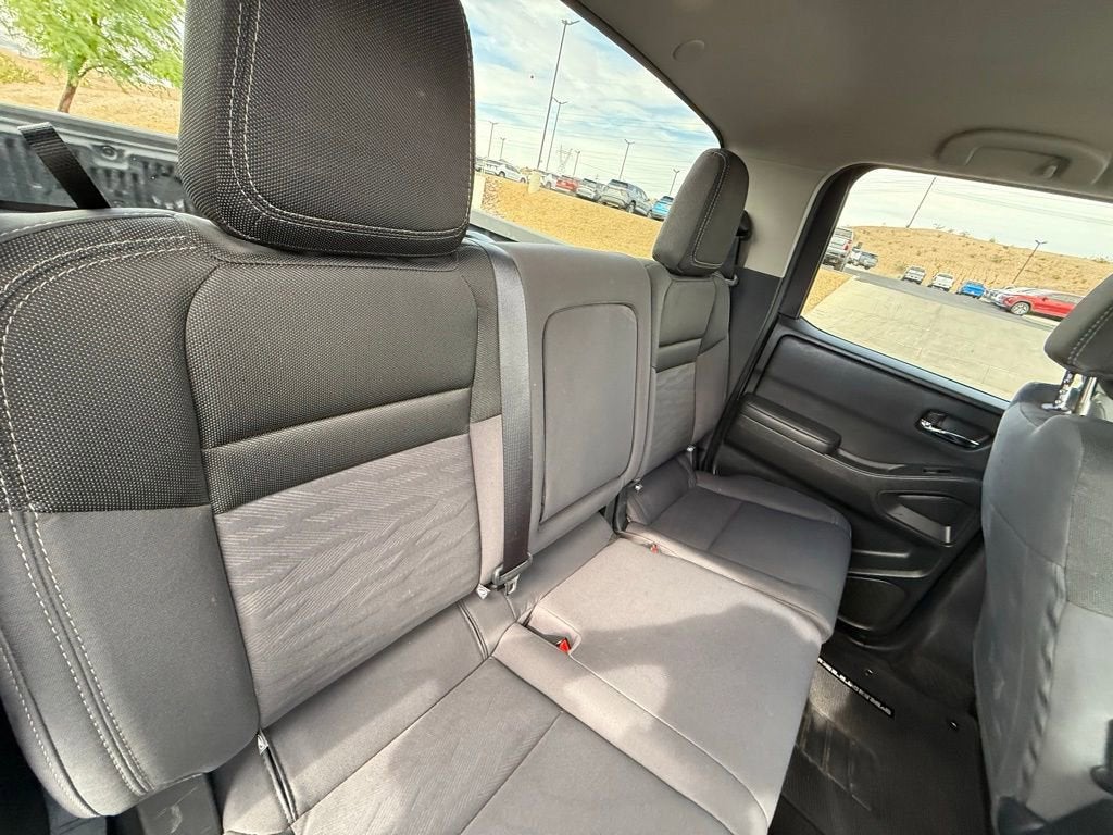 2024 Nissan Frontier SV