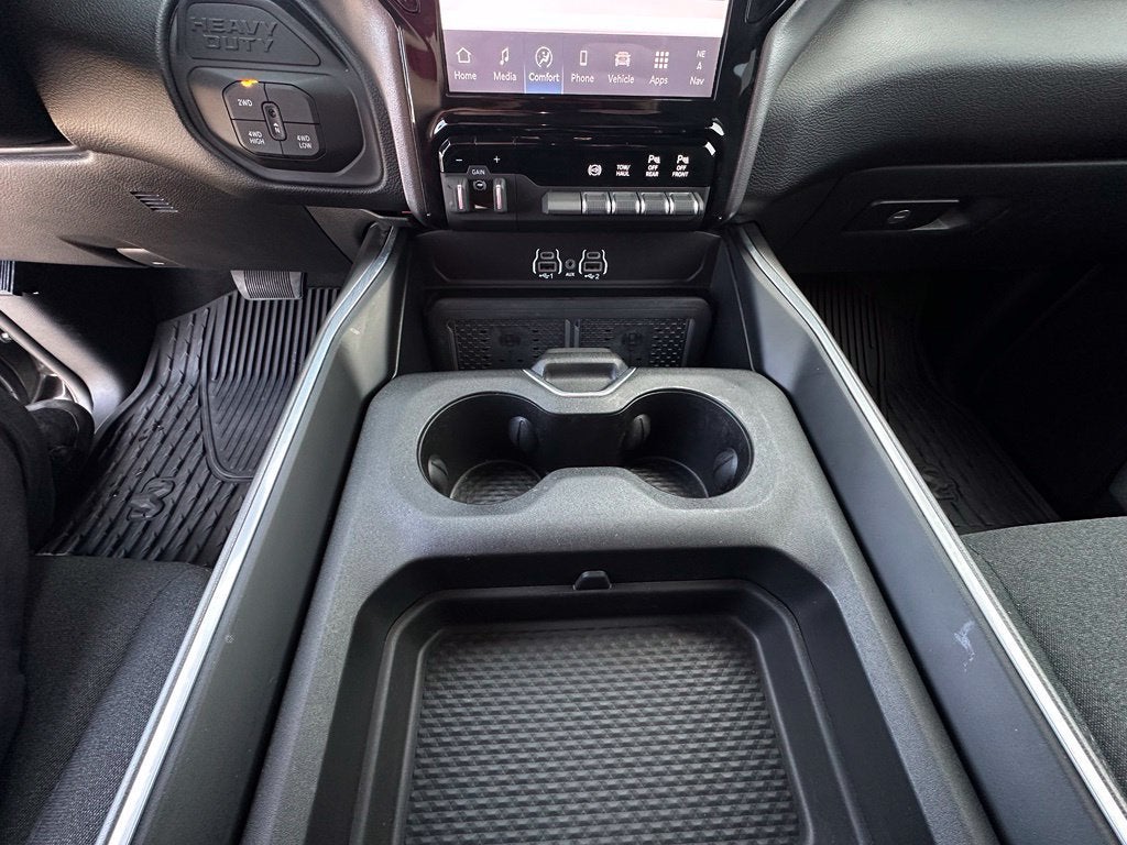 2025 RAM 2500 Big Horn Crew Cab 4x4 6'4" Box