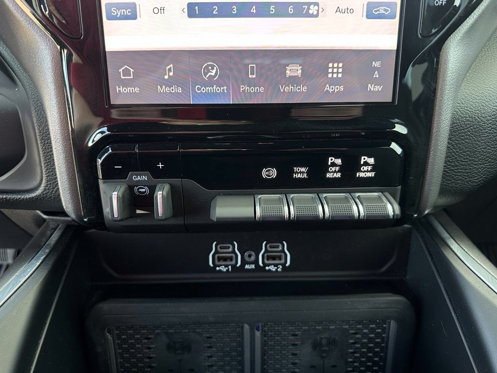 2025 RAM 2500 Big Horn Crew Cab 4x4 6'4" Box