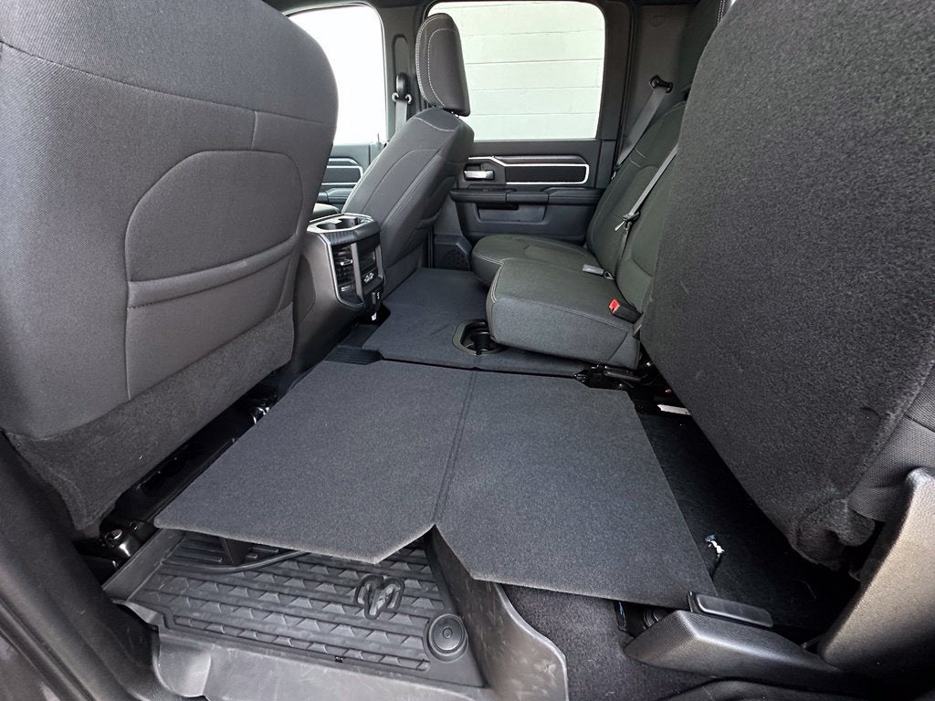 2025 RAM 2500 Big Horn Crew Cab 4x4 6'4" Box
