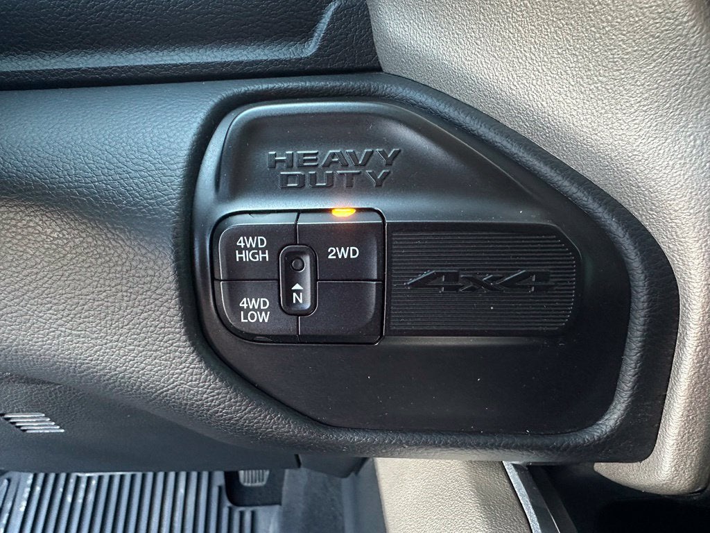 2020 RAM 2500 Laramie Crew Cab 4x4 6'4" Box