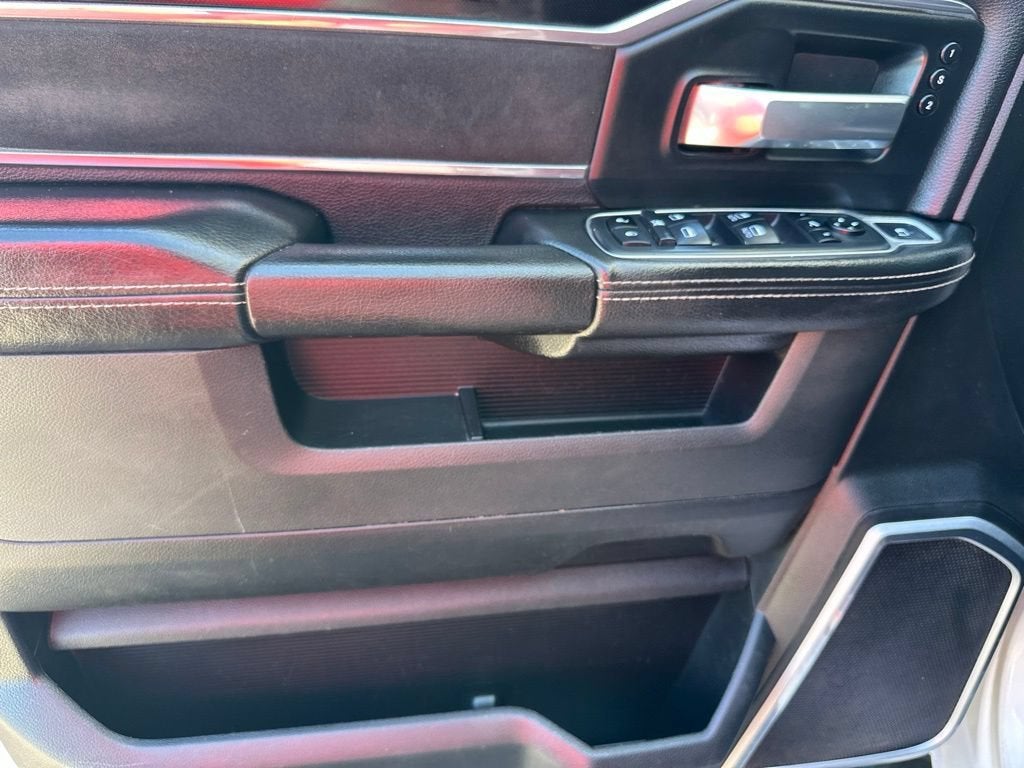 2020 RAM 2500 Laramie Crew Cab 4X4 6'4" Box