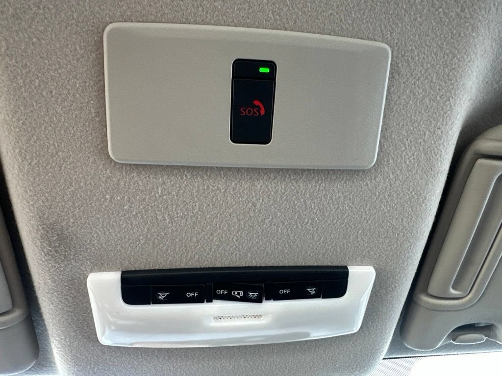 2024 Nissan Versa SR