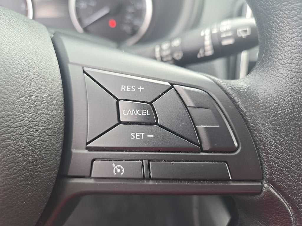 2023 Nissan Kicks S Xtronic CVT
