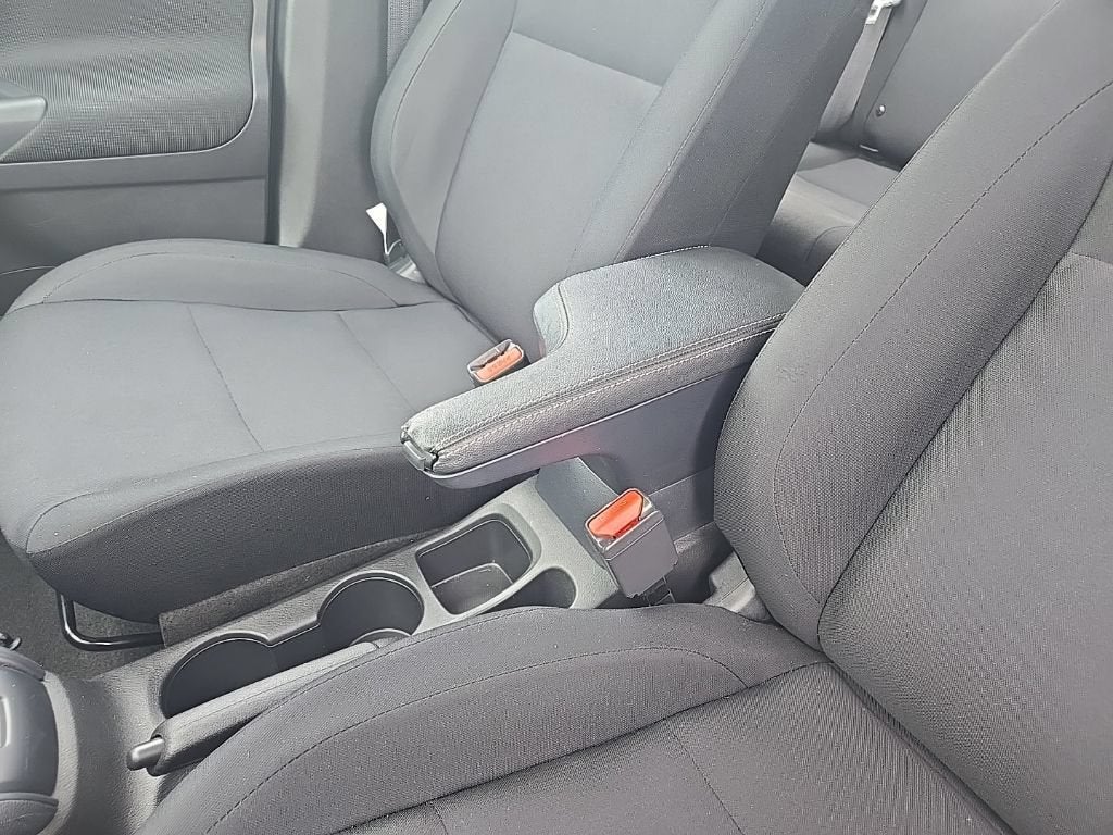 2023 Nissan Kicks S Xtronic CVT