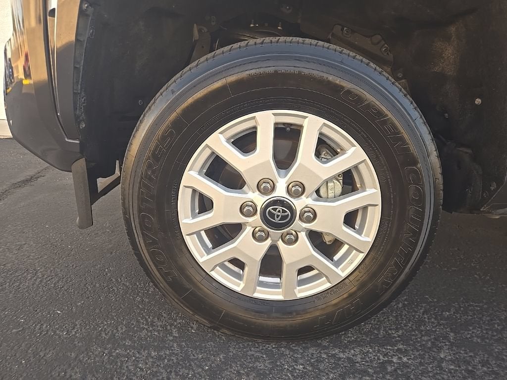 2024 Toyota Tacoma 4WD SR5