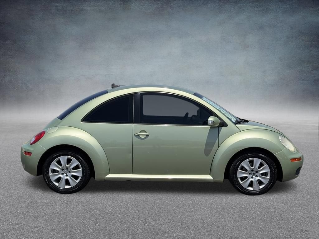 2009 Volkswagen New Beetle Coupe S