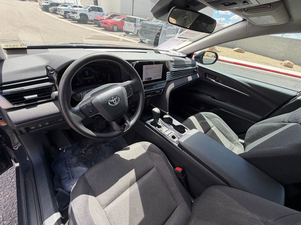 2025 Toyota Camry LE
