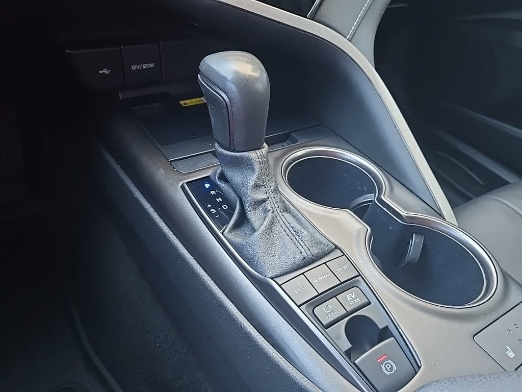 2024 Toyota Camry Hybrid XSE