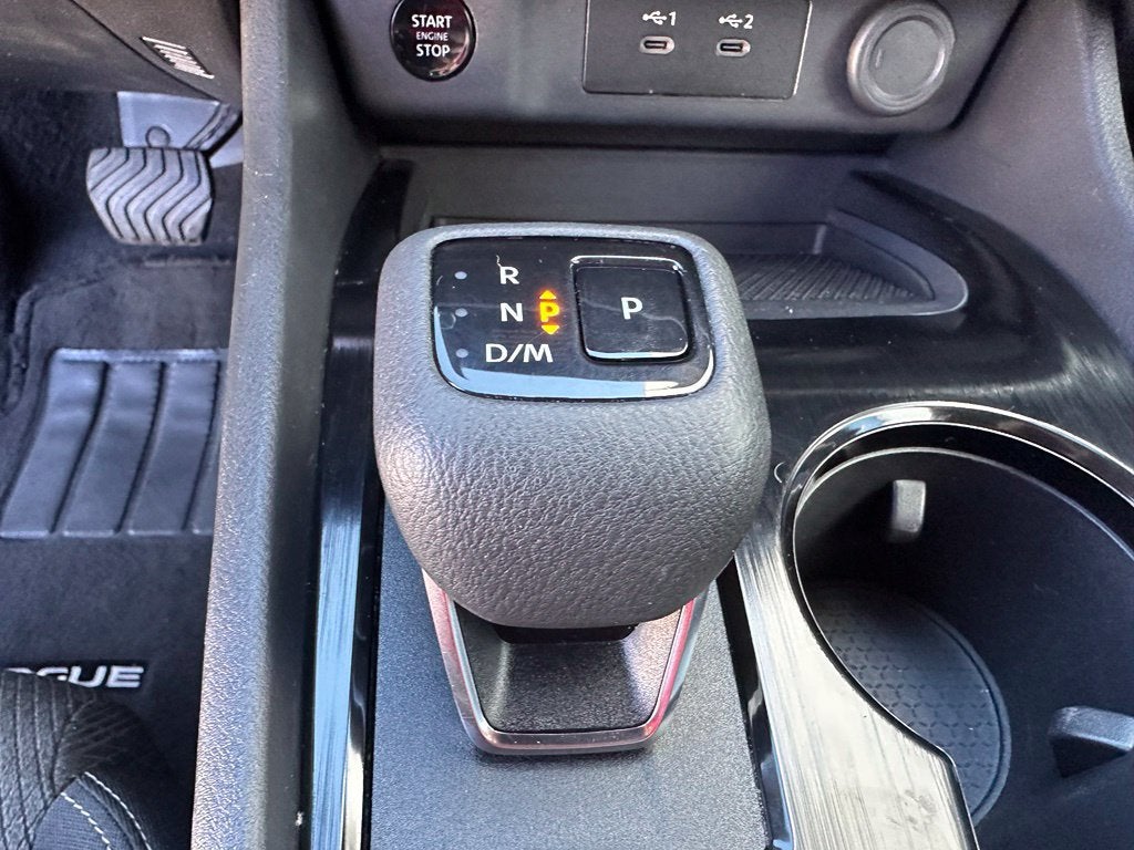 2025 Nissan Rogue SV
