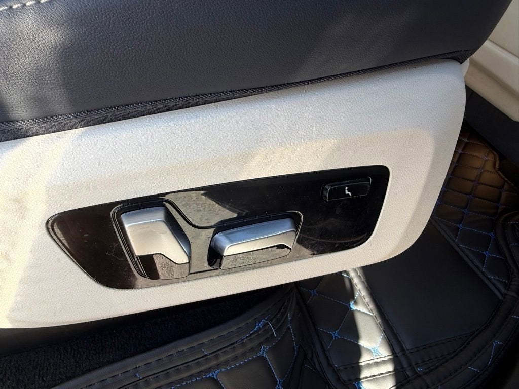 2021 BMW X7 M50i