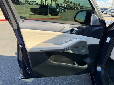 2021 BMW X7 M50i