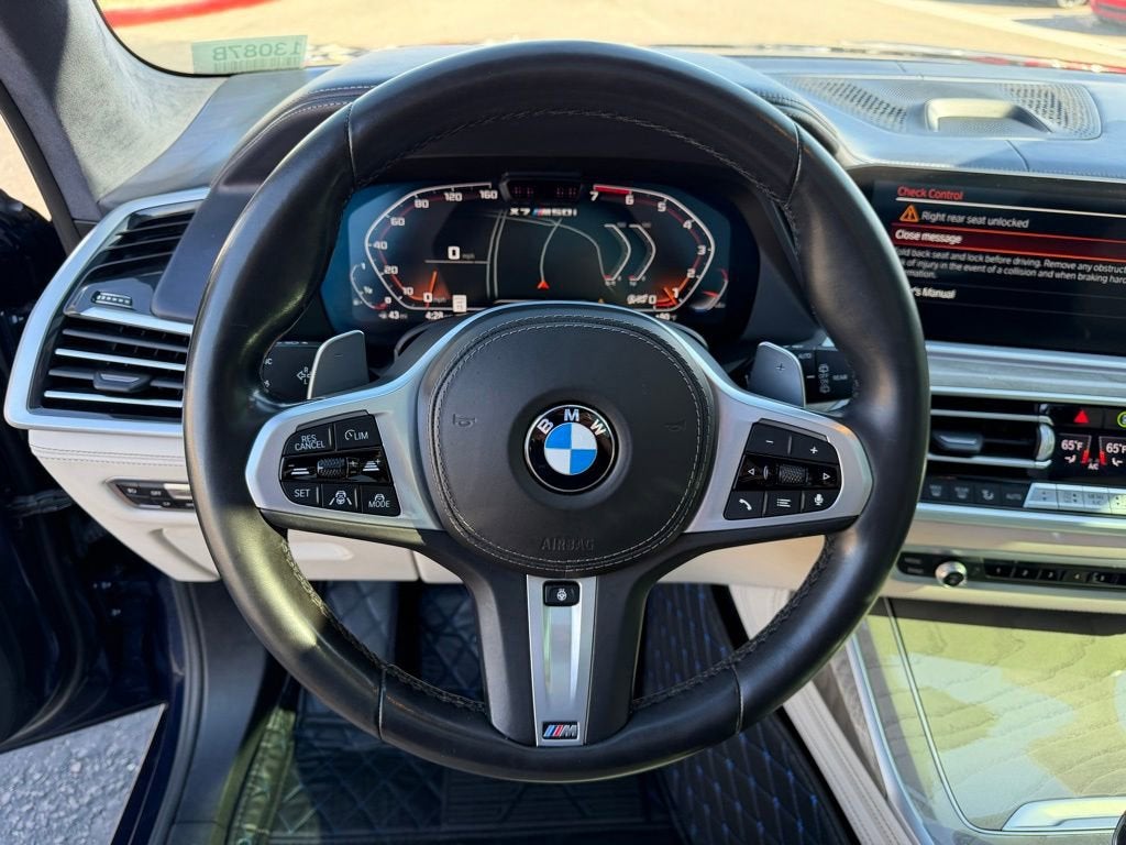 2021 BMW X7 M50i