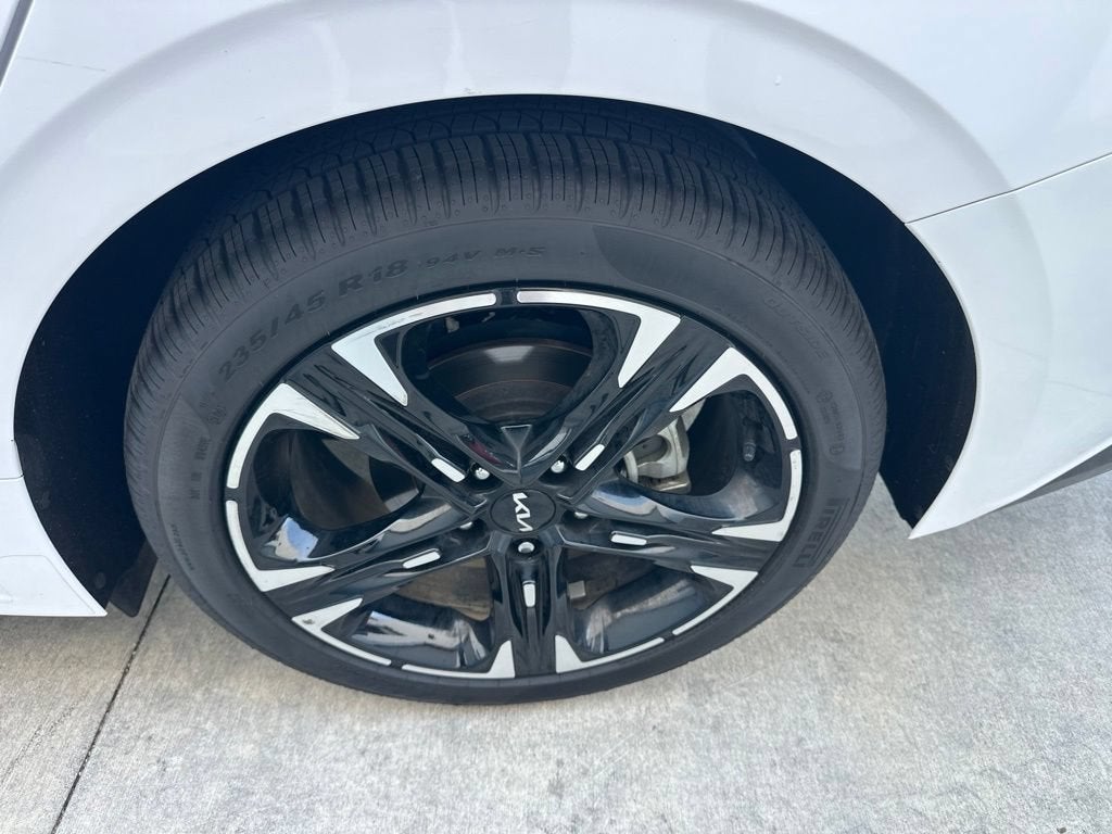 2024 Kia K5 GT-Line