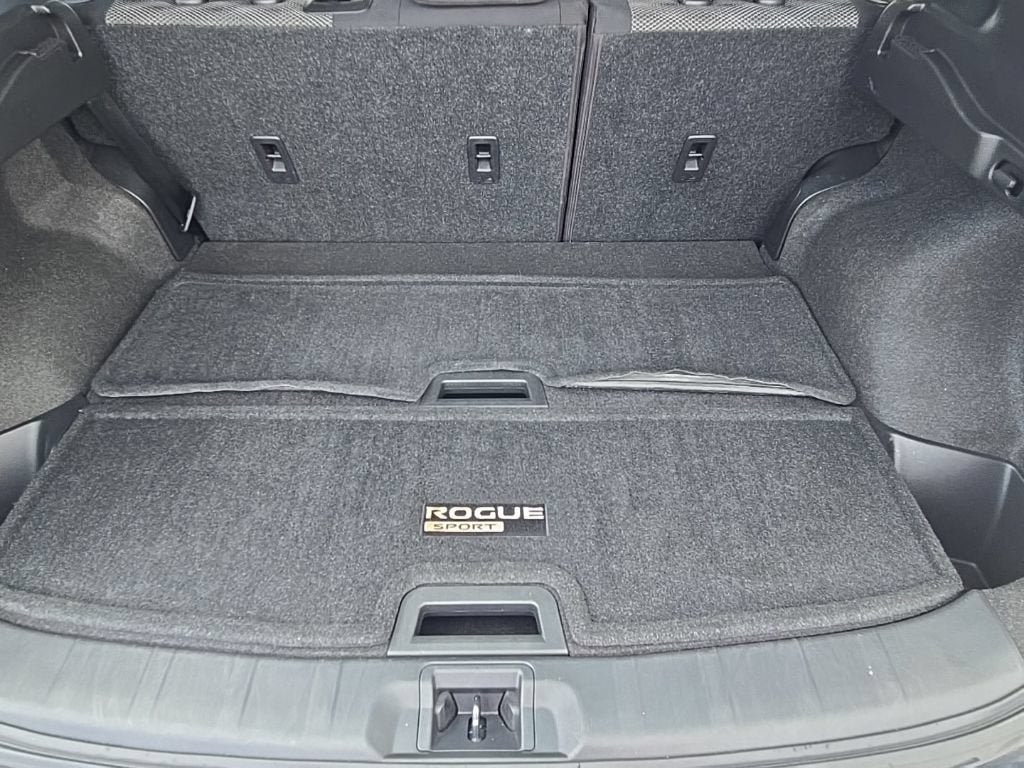 2020 Nissan Rogue Sport SV FWD Xtronic CVT