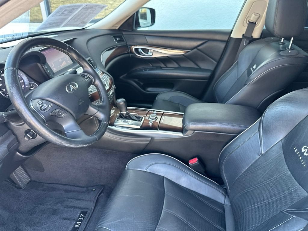 2013 INFINITI M37 NA