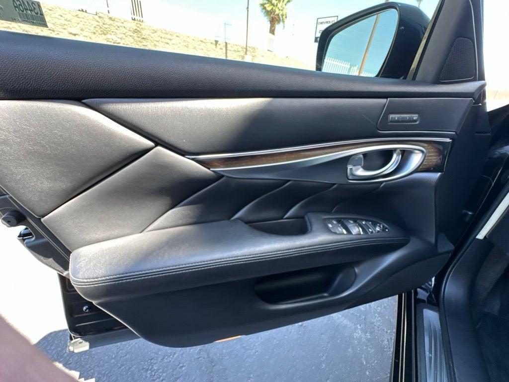 2013 INFINITI M37 NA
