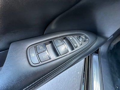 2013 INFINITI M37 NA