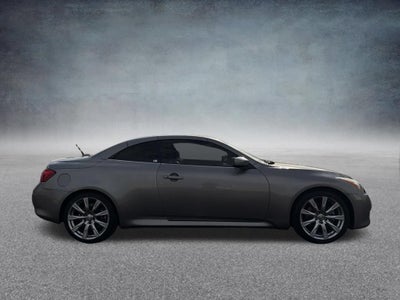 2009 INFINITI G37 Base