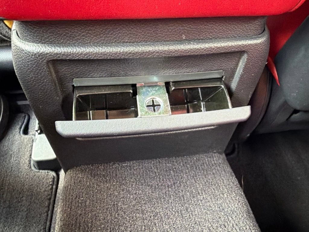 2009 INFINITI G37 Base
