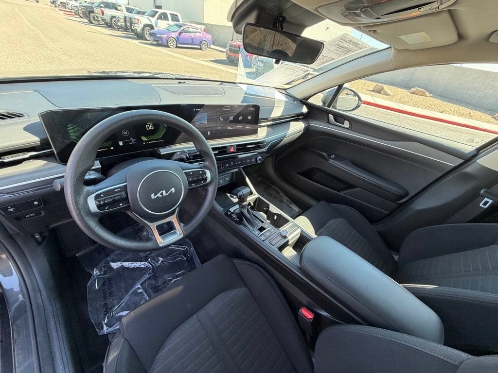 2025 Kia K5 LXS