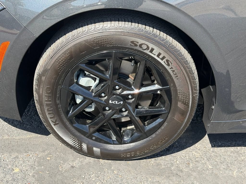 2025 Kia K5 LXS