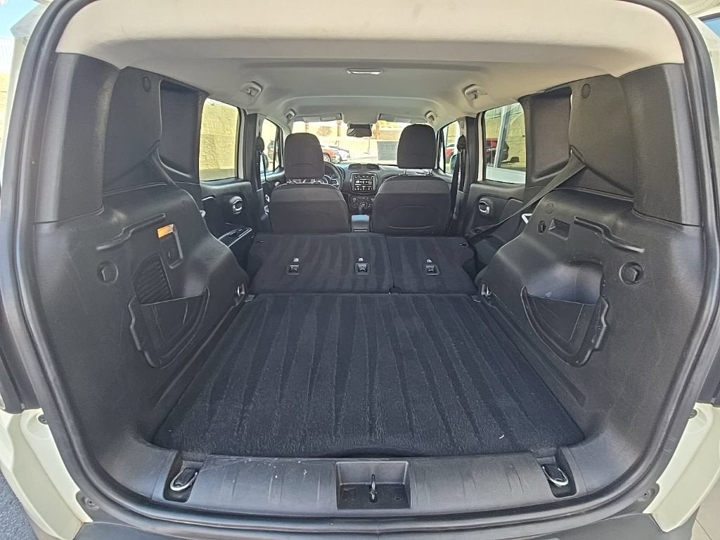 2023 Jeep Renegade Trailhawk